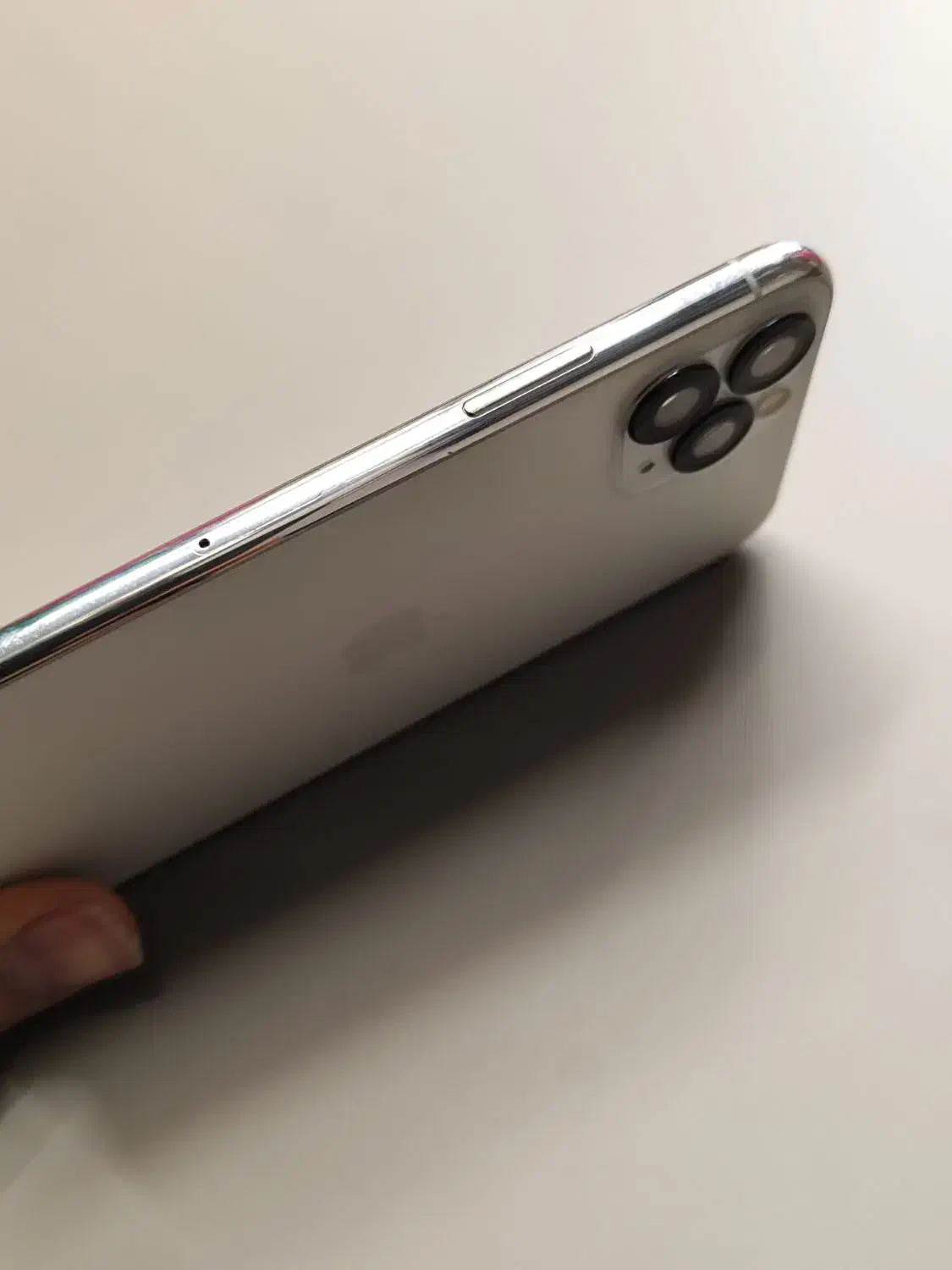 آیفون 11پرو سفید|موبایل|قم, باجک یک|دیوار