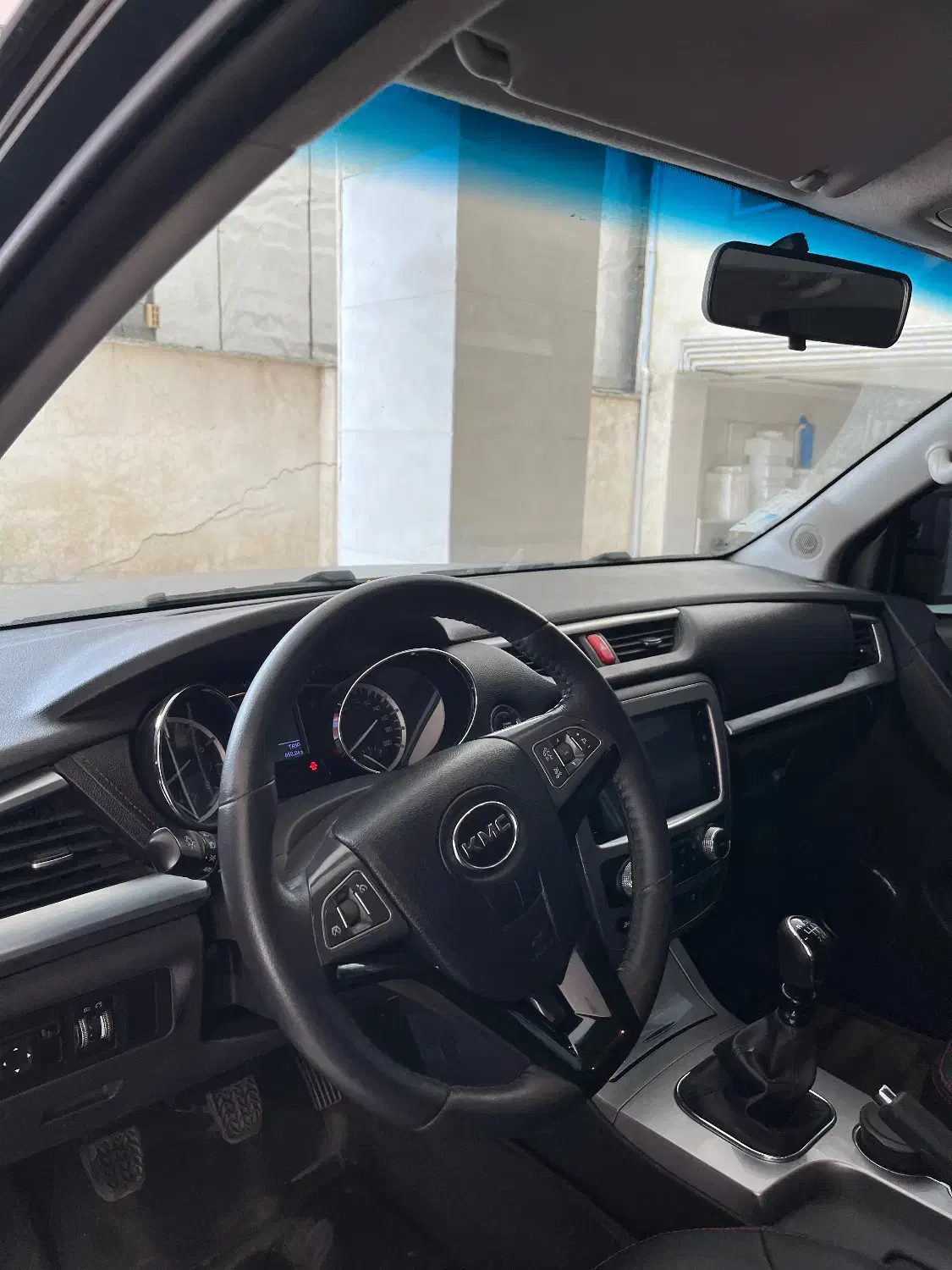 کی ام سی T8 مدل ۱۴۰۲|خودرو سواری و وانت|رشت, فلسطین|دیوار