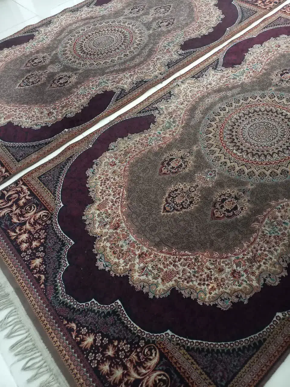 جفت فرش ۴متری ۷۰۰شانه ۲۵۵۰ گردویی دستبافگونه|فرش|کرج, کمال‌شهر|دیوار