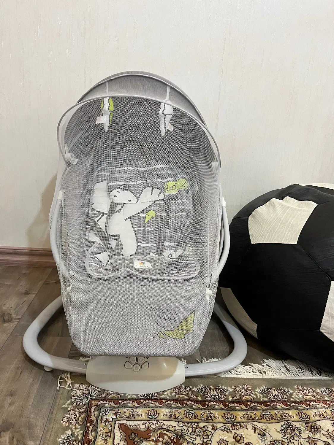 گهواره برقی ماستلا|تخت و صندلی بچه|قزوین, |دیوار