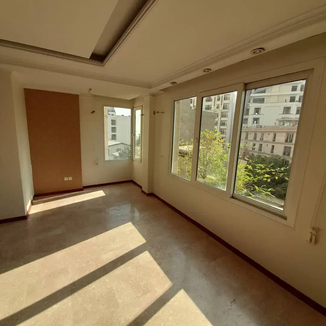 نیاوران۱۴۰متر۳خواب مستر،فول امکانات،بدون مشابه