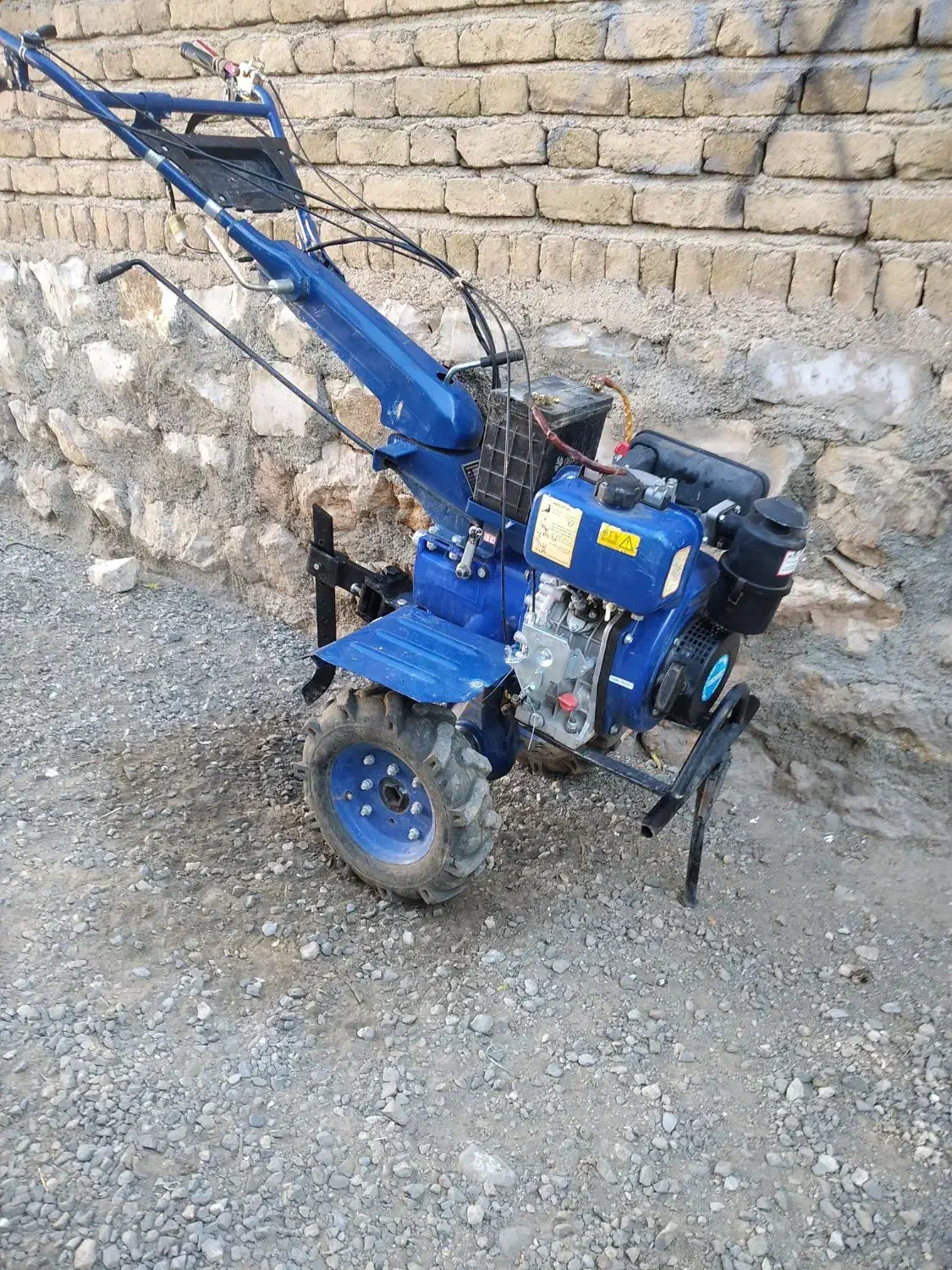 تیلر ۷ونیم اسب بخار اگروماشین گازوئیلی گیربکسی|ماشین‌آلات صنعتی|کرمانشاه, |دیوار