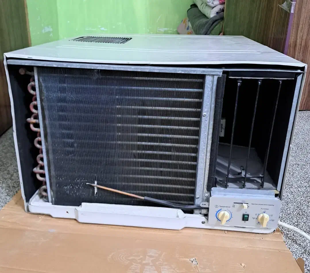 کولر|کولر گازی و فن‌کوئل|لیکک, |دیوار