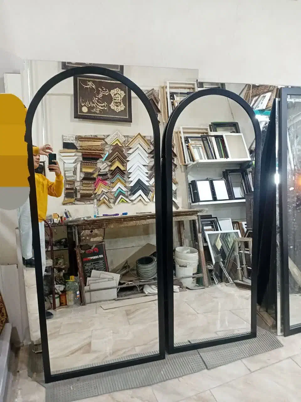 آینه قدی آینه گنبدی آینه دفرمه آینه گرد|آینه|قم, باغ شریفی|دیوار