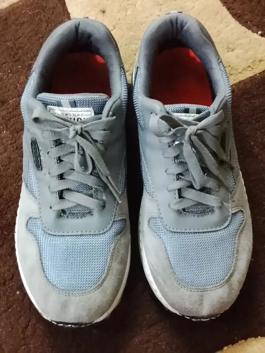 کتونی سایز ۴۲ و۴۳ میخوره صحیح و سالم|کیف، کفش، کمربند|گرگان, |دیوار