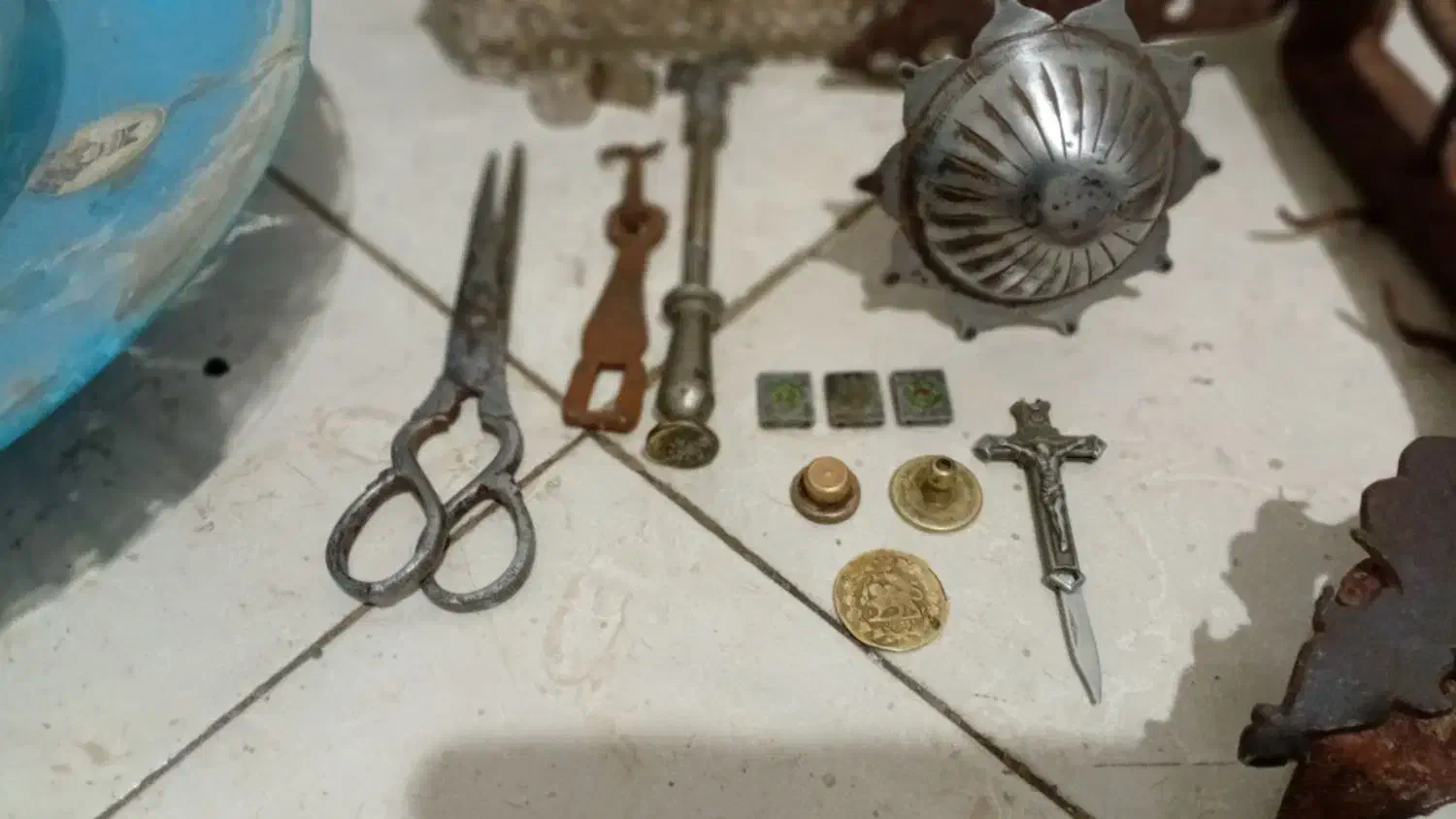 قیچی قاجاری|کلکسیون اشیاء عتیقه|فلاورجان, |دیوار