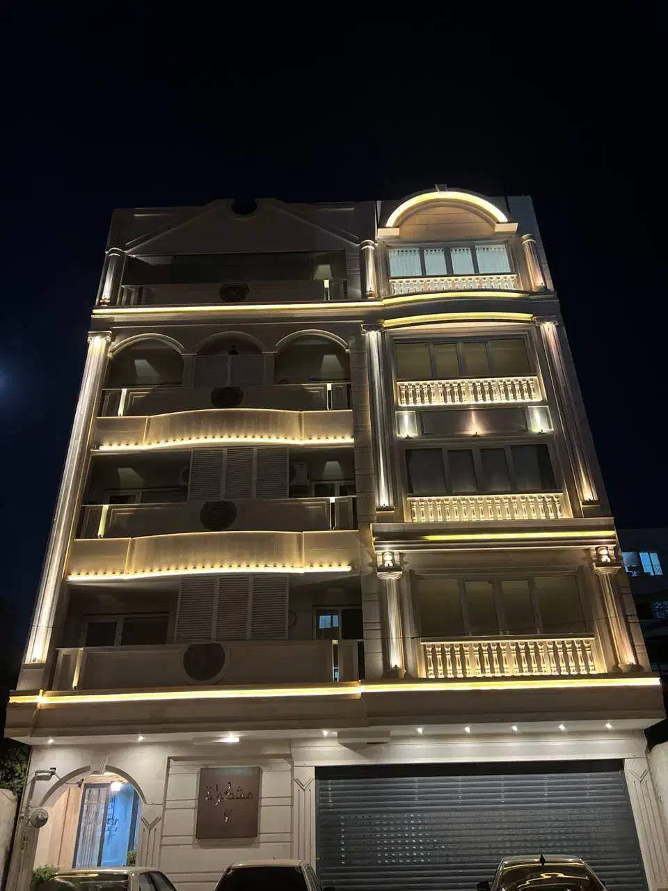 فروش واحد ۱۴۲متری کلید نخورده صنعتگر شمالی|فروش آپارتمان|شیراز, ریشمک|دیوار