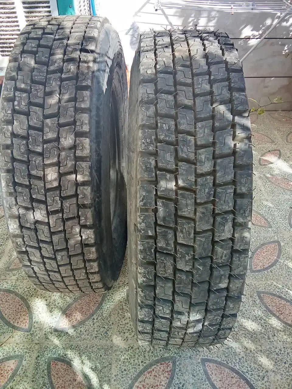 لاستیک روکش نو|قطعات یدکی و لوازم جانبی|باغ بهادران, |دیوار