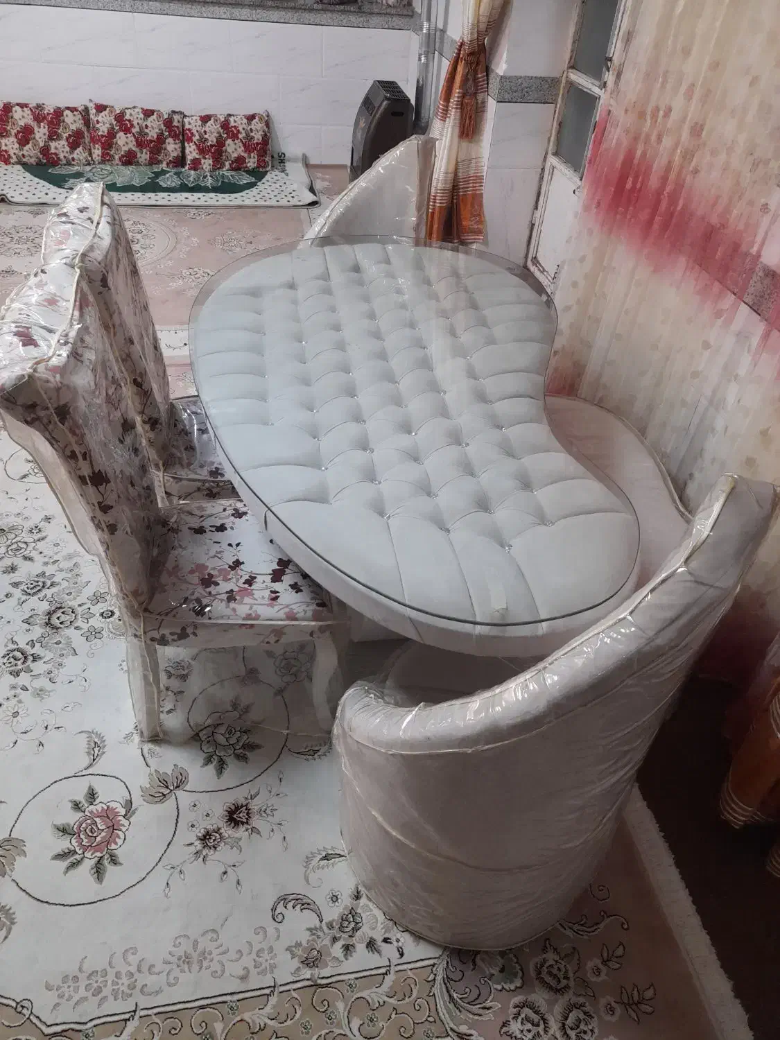 میز غذا خوری ۶ نفره|میز و صندلی غذاخوری|الیگودرز, |دیوار