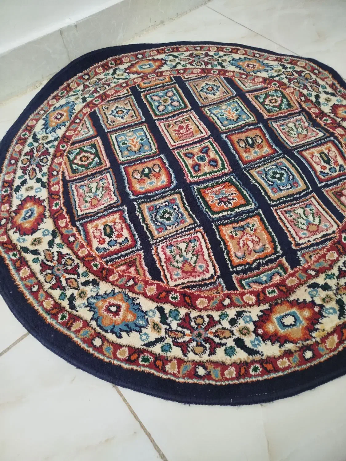 قالیچه و پادری|فرش|مشهد, رسالت|دیوار