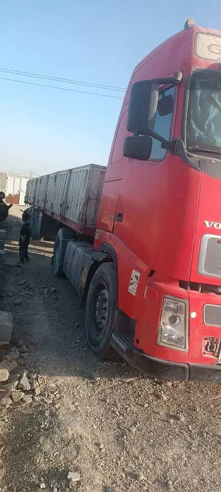 کامیون ولوو پلاک استان حمل بار و تردد داخل استان|خودرو سنگین|سراوان, |دیوار