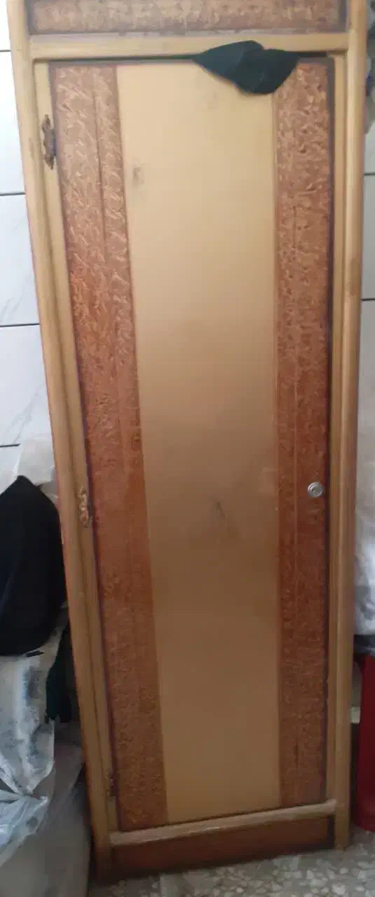 کمدچوبی|جاکفشی، کمد، دراور|خمینیشهر, |دیوار