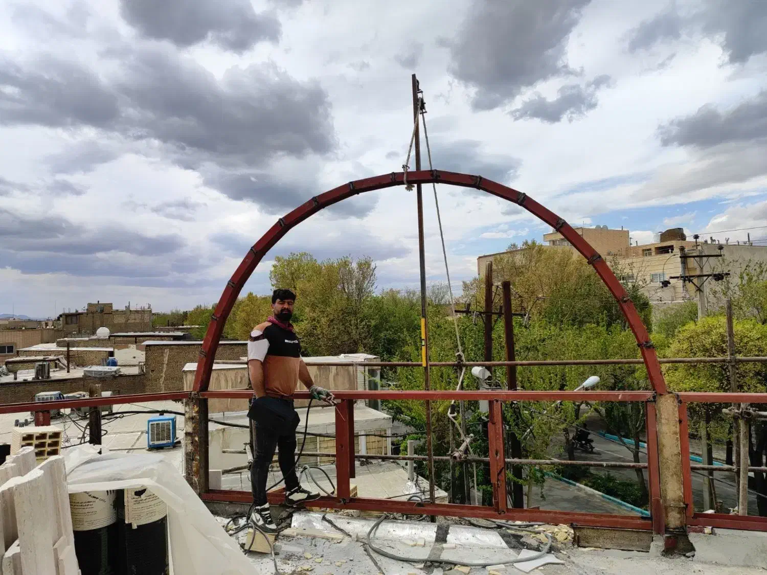 جوشکاری سیار والپست وادار ساندویج پانل سازه|خدمات پیشه و مهارت|اصفهان, آفاران|دیوار