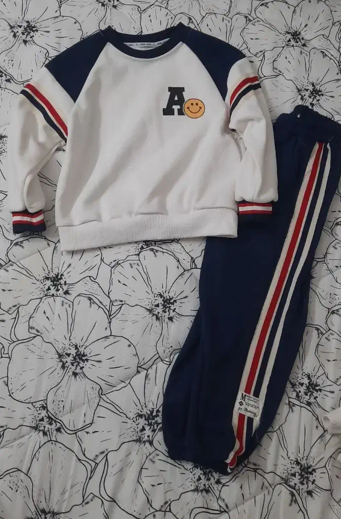 دورس و شلوار وارداتی پسرانه در حد نو|کفش و لباس بچه|بابل, |دیوار