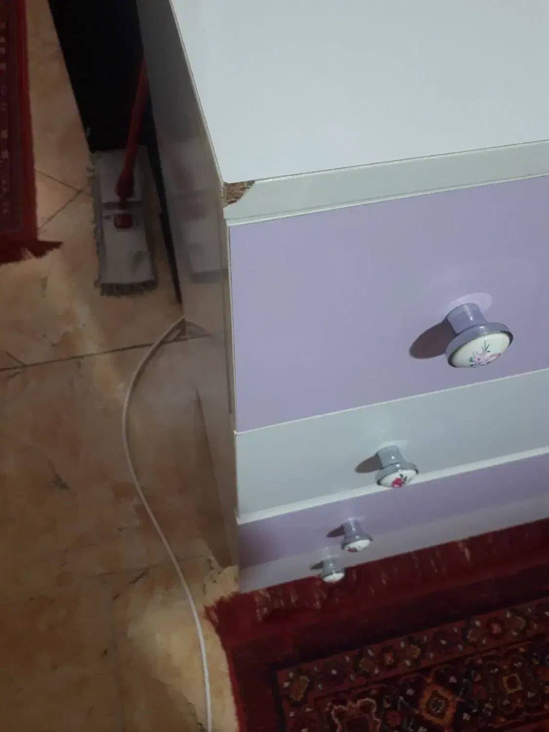 دراور|جاکفشی، کمد، دراور|اندیشه, اندیشه فاز ۱|دیوار