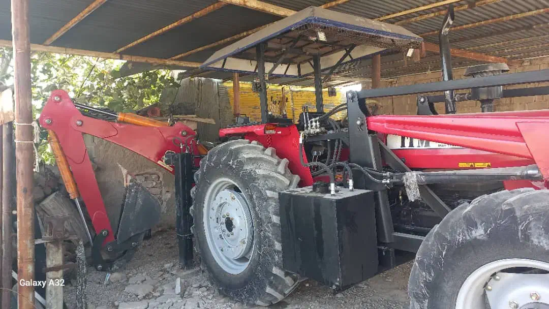 فروش تراکتور بهمراه بیل جلو و بیل بکهو عقب|ماشین‌آلات صنعتی|نورآباد ممسنی, |دیوار