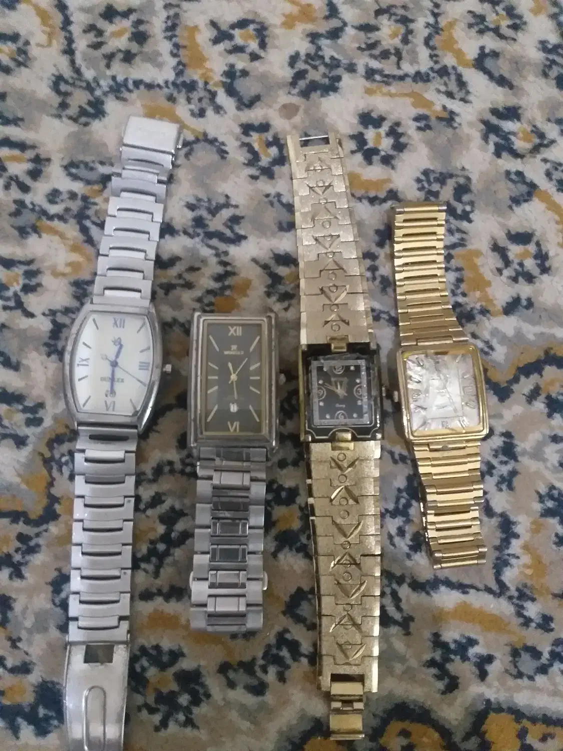 ساعت مچی|ساعت|مشهد, خواجه ربیع|دیوار