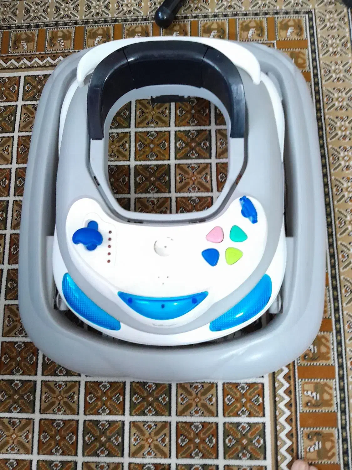 روروئک|کالسکه و لوازم جانبی|آمل, |دیوار