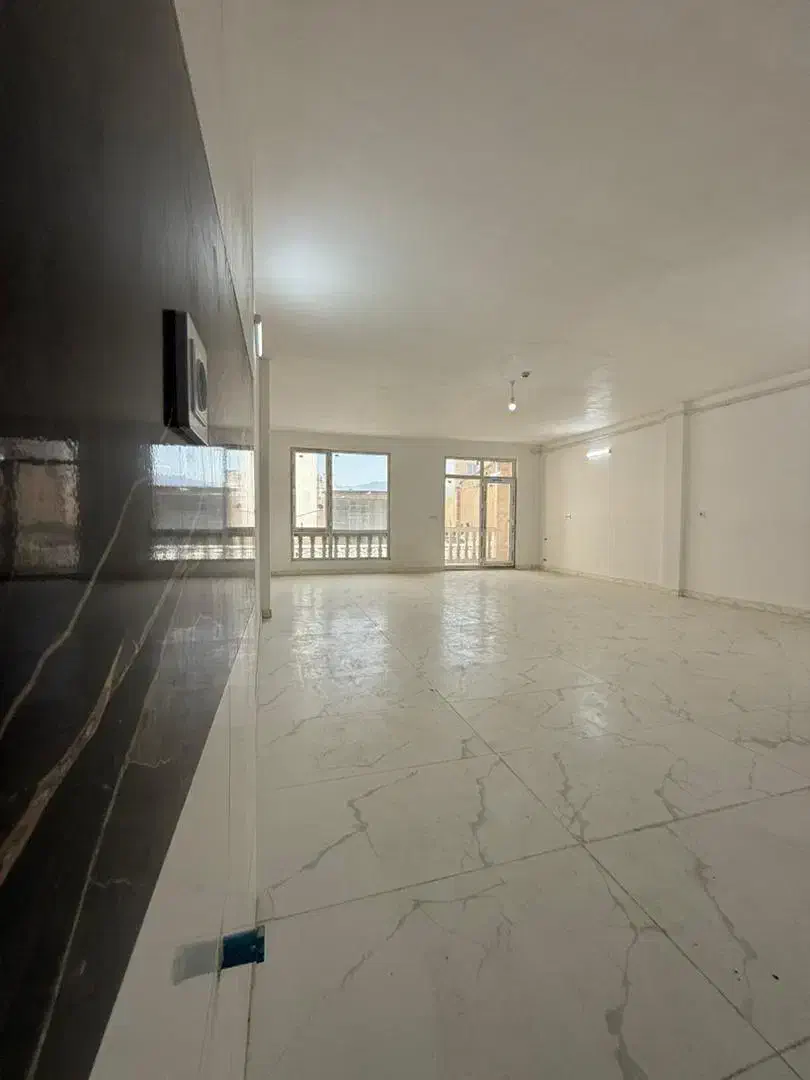 تختی دوخواب آپارتمان تک واحدی نوساز سنددار|فروش آپارتمان|بروجرد, |دیوار