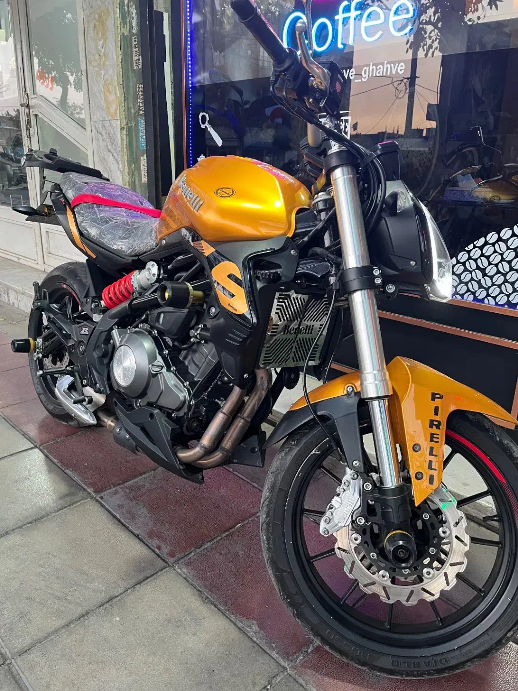 بنلی۳۰۰طلایی|موتورسیکلت|آبیک, |دیوار