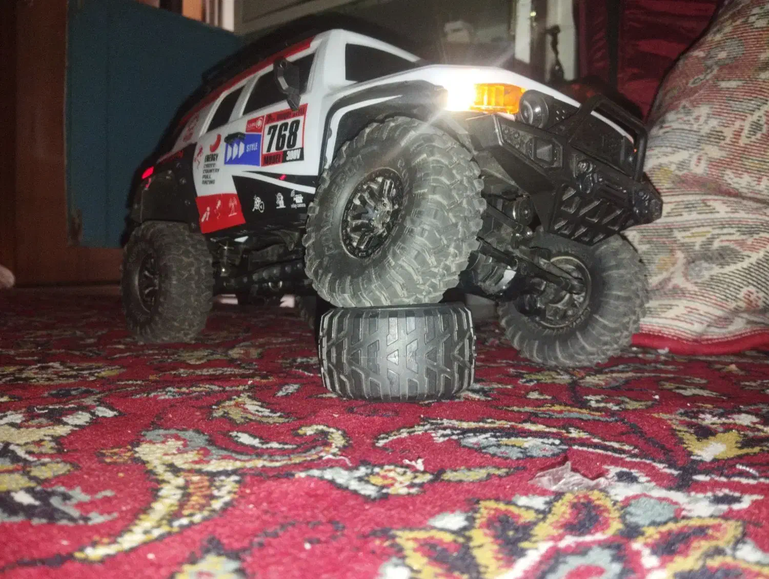 ماشین کنترلی آفرود و پهباد موتور براشلس|اسباب‌‌بازی|فولادشهر, C4|دیوار