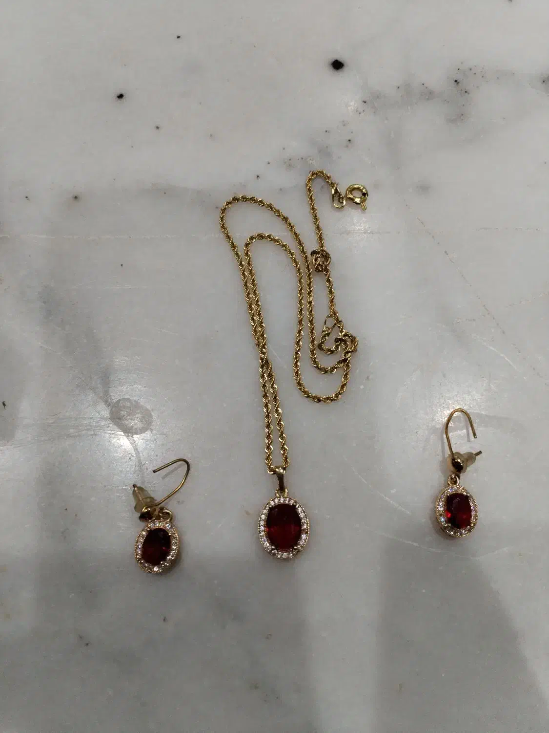 فروش نیم ست طلا 18 عیار|جواهرات|اصفهان, الهیه|دیوار