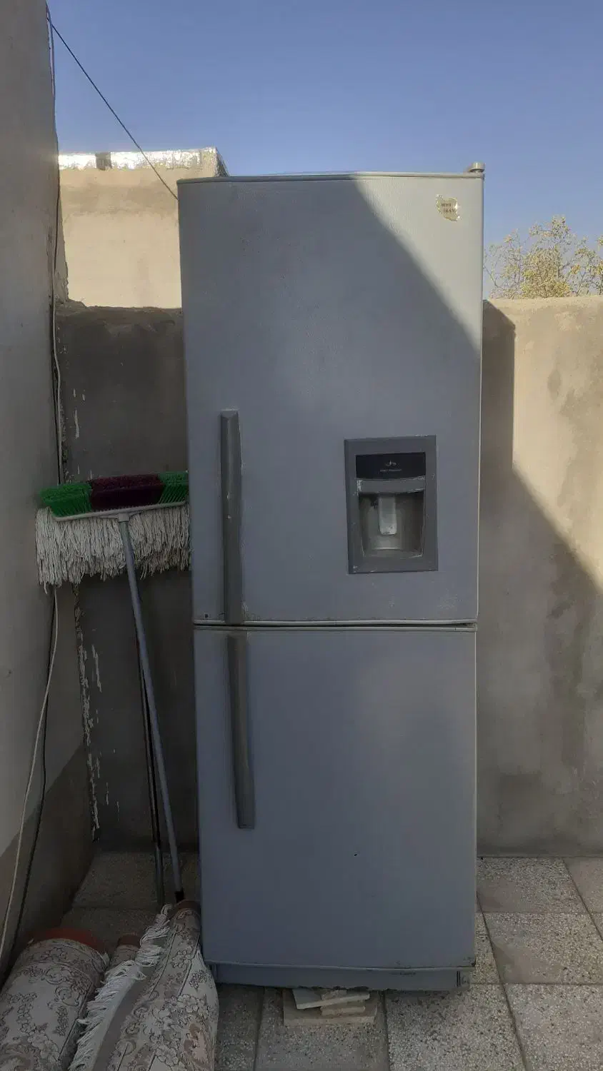 یخچال|یخچال و فریزر|قائن, |دیوار