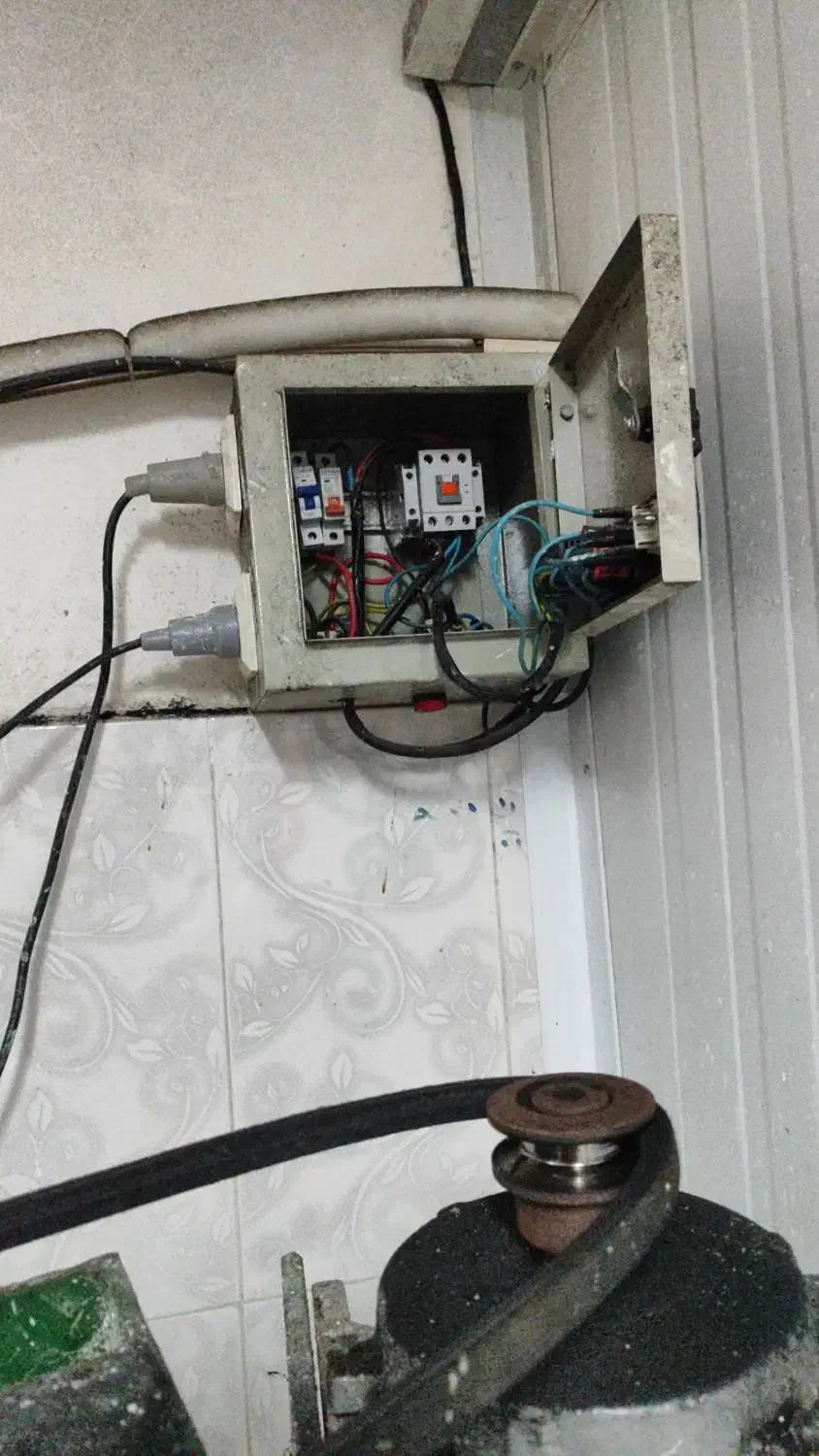 سردخانه|ماشین‌آلات صنعتی|خسروشاه, |دیوار