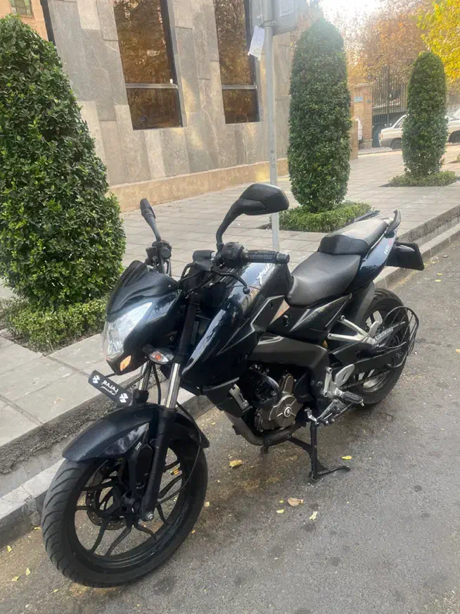 Ns 200 95  ان اس|موتورسیکلت|تهران, پاسداران|دیوار