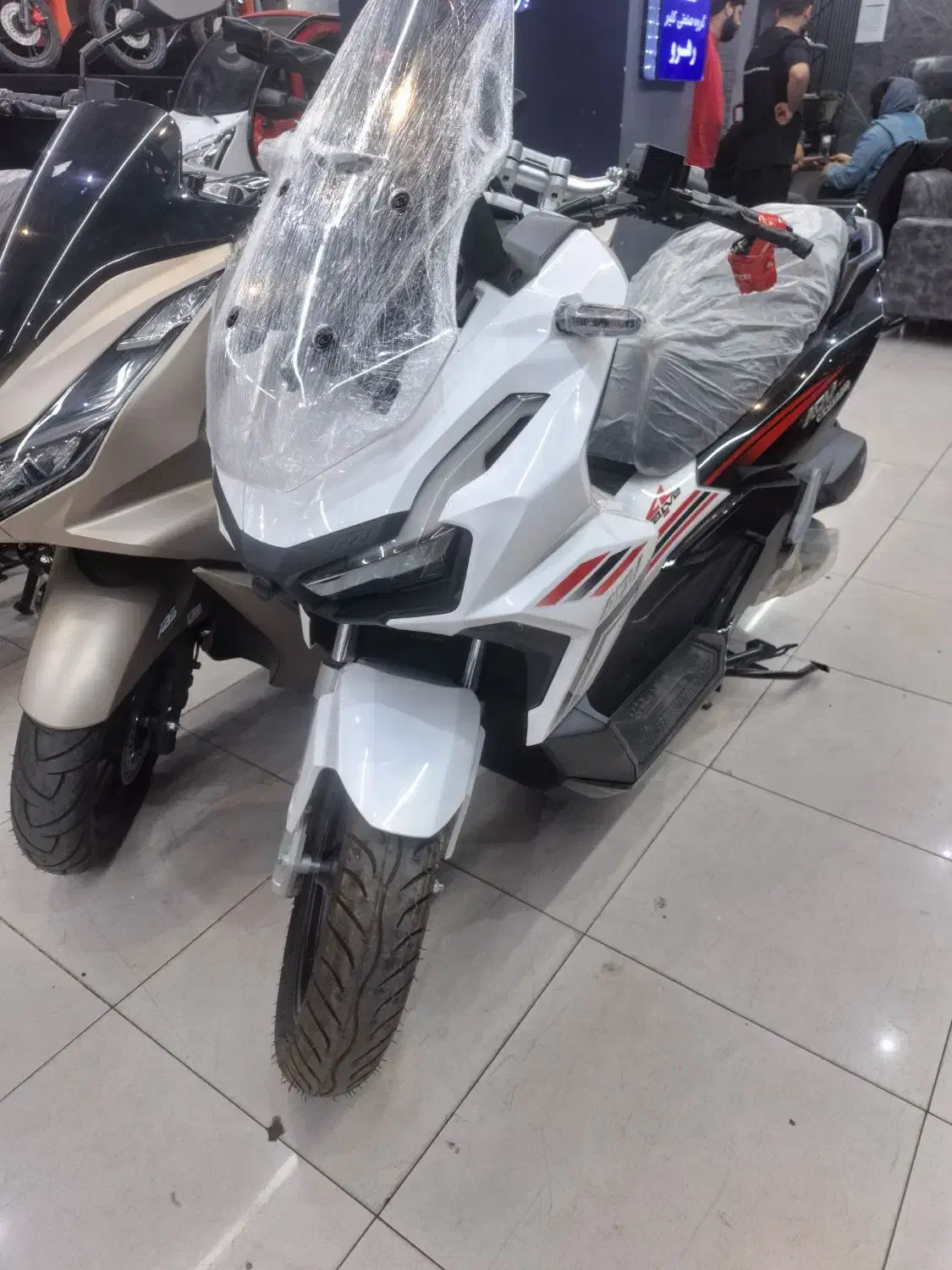 موتور طرح ای دی وی ۱۸۰ کبیر adv180 اقساط امپراطور|موتورسیکلت|تهران, بهار|دیوار