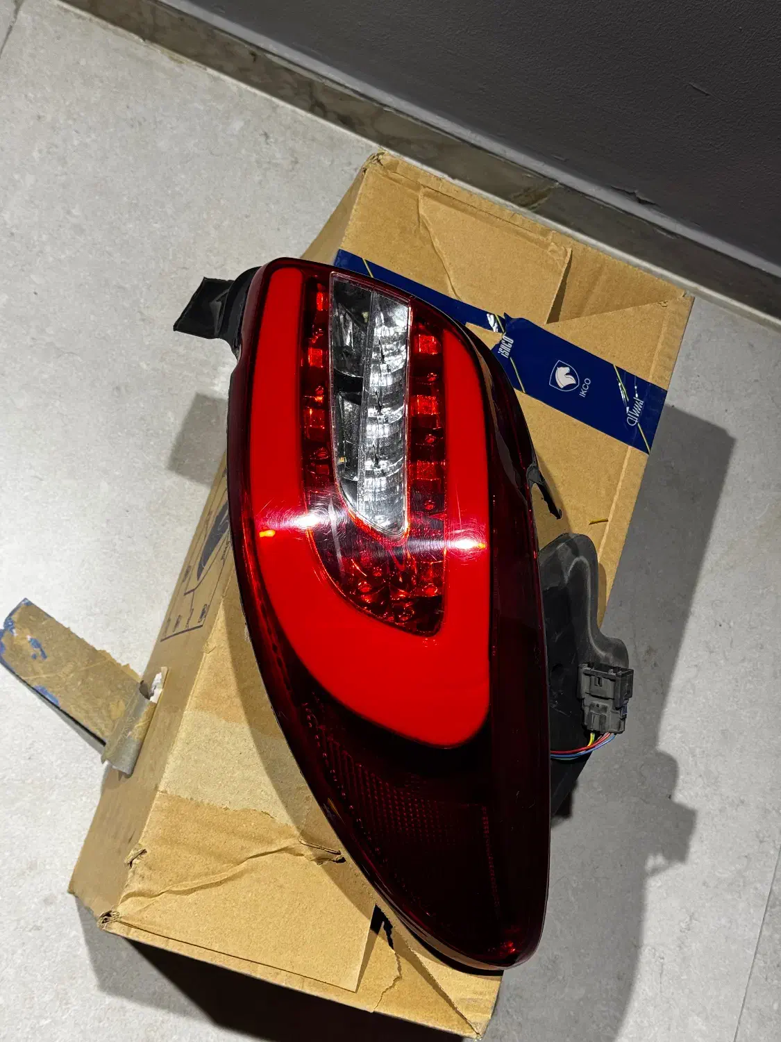 چراغ عقب ۲۰۷|قطعات یدکی و لوازم جانبی|آمل, |دیوار