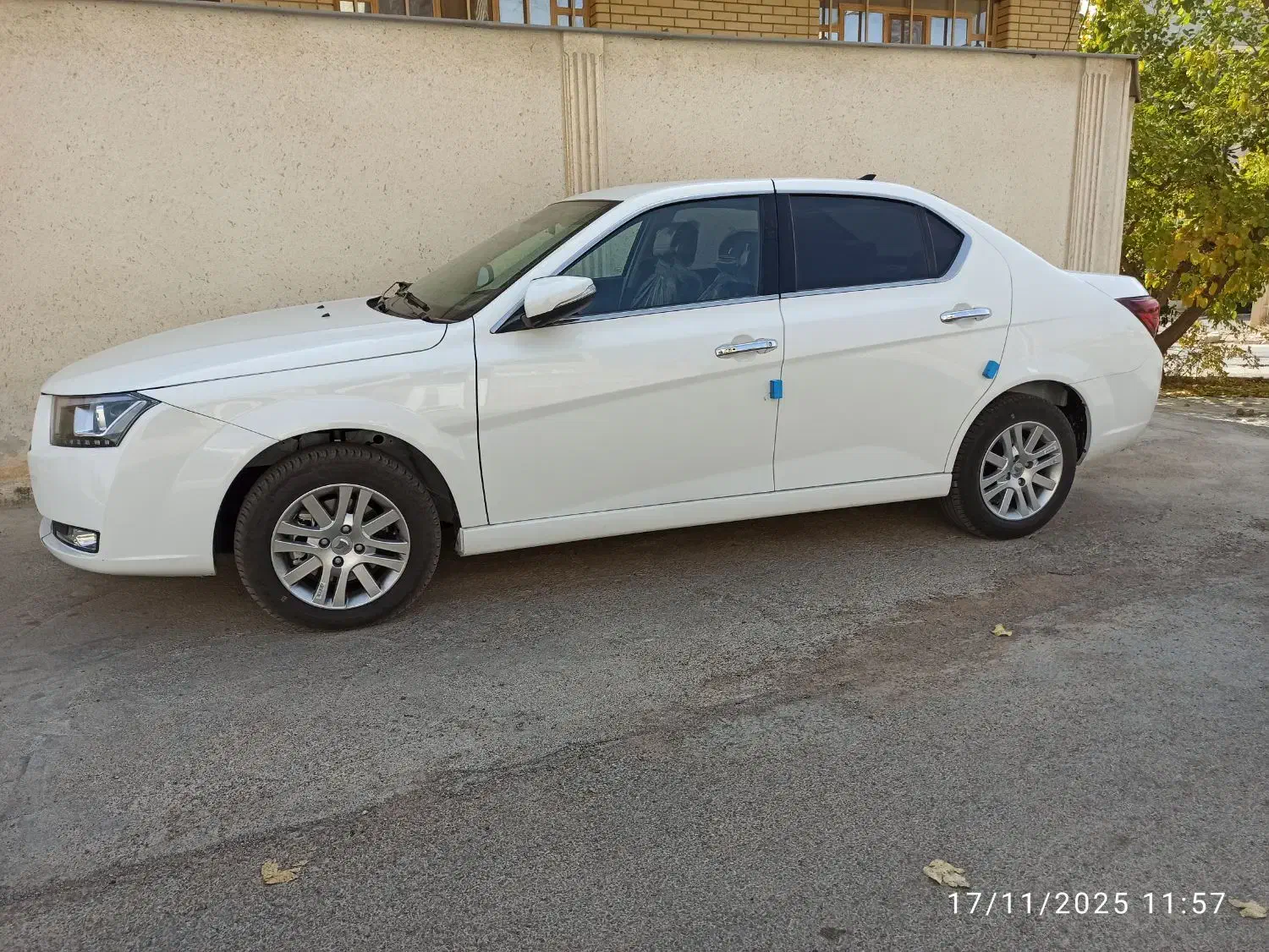 دنا پلاس ef7p|خودرو سواری و وانت|صدرا-فارس, فاز ۱|دیوار