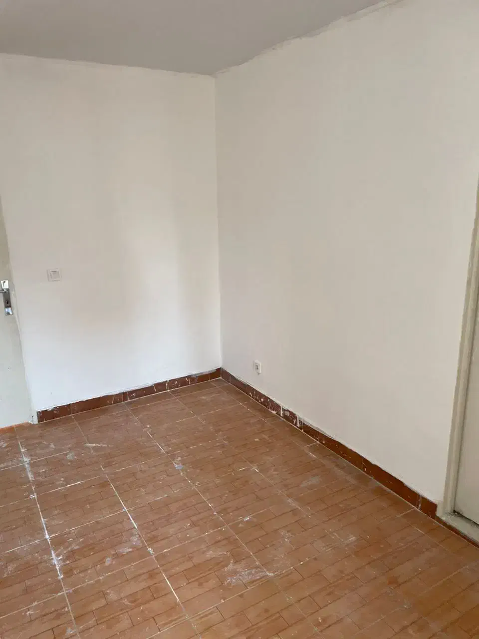 نیاز مند گچکار  کار در محدوده پرند|استخدام معماری، عمران و ساختمانی|پرند, فاز ۶|دیوار