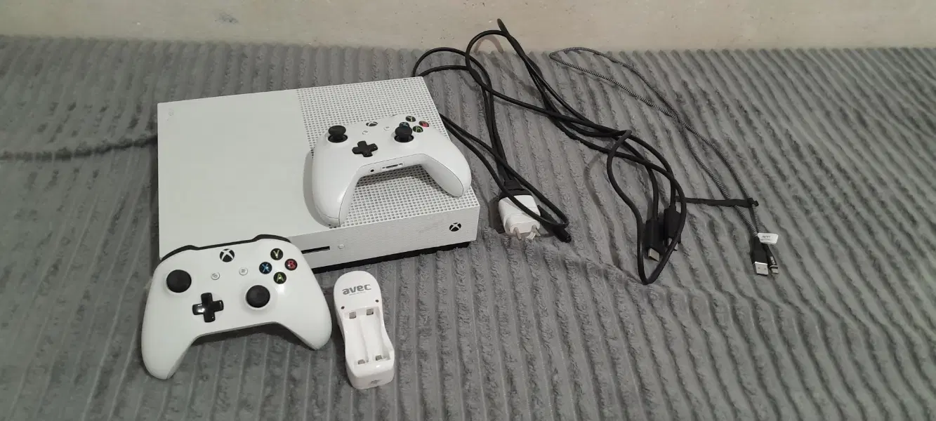 Xbox one s|کنسول، بازی ویدئویی و آنلاین|یاسوج, |دیوار