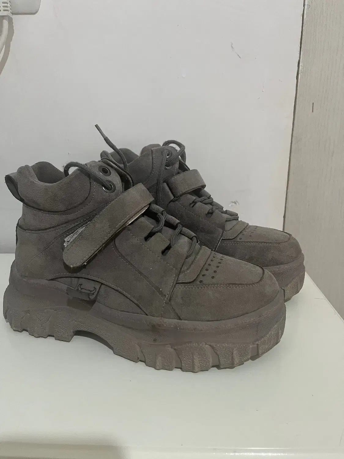 نیم بوت|کیف، کفش، کمربند|سبزوار, قصبه غربی|دیوار