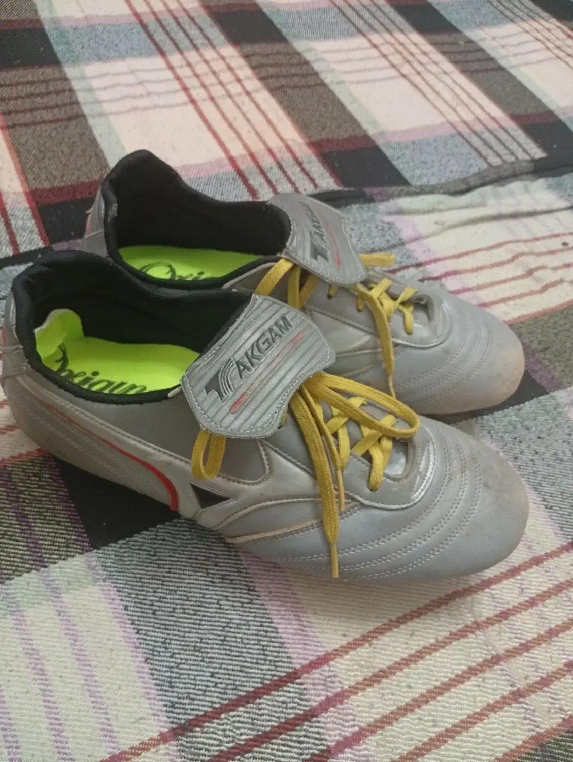 استوک فروشی در حد نو سالم سالم ب شرط|کیف، کفش، کمربند|قم, شاه سید علی|دیوار