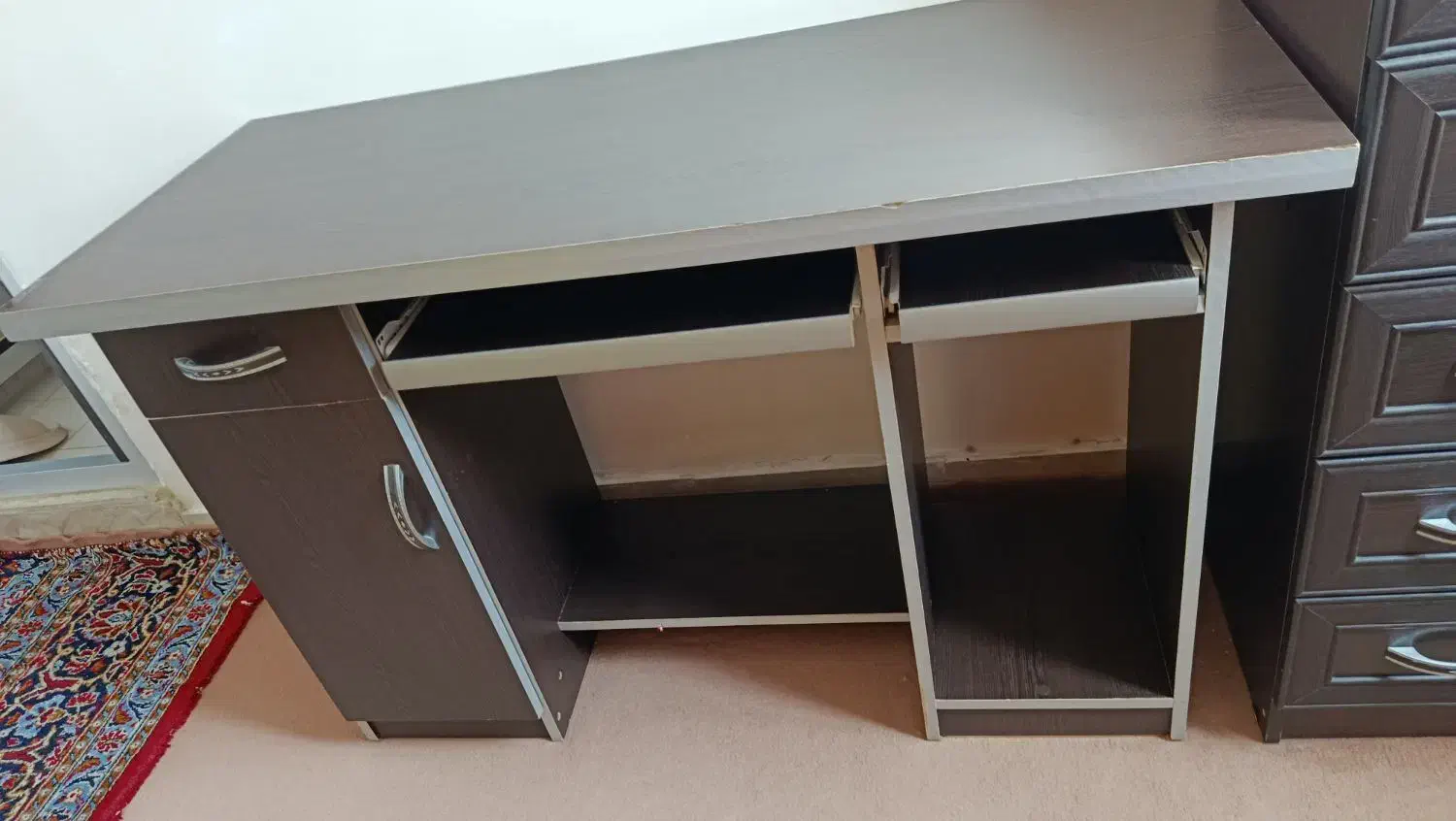 میز کامپیوتر در حد نو|میز تحریر و کامپیوتر|بروجرد, |دیوار