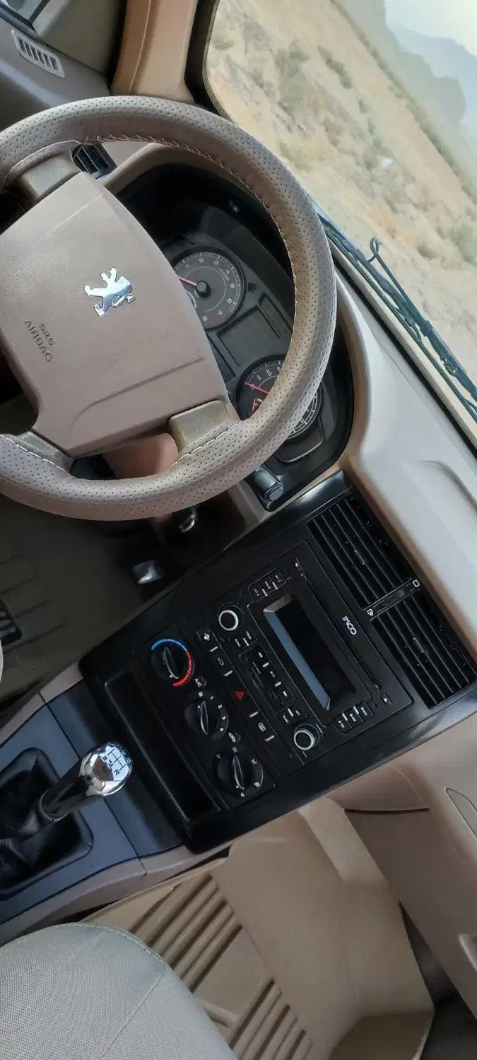 یک دستگاه تاکسی 405 GLX اژانسی دوگانه شرکتی.|خودرو سواری و وانت|کرمانشاه, |دیوار