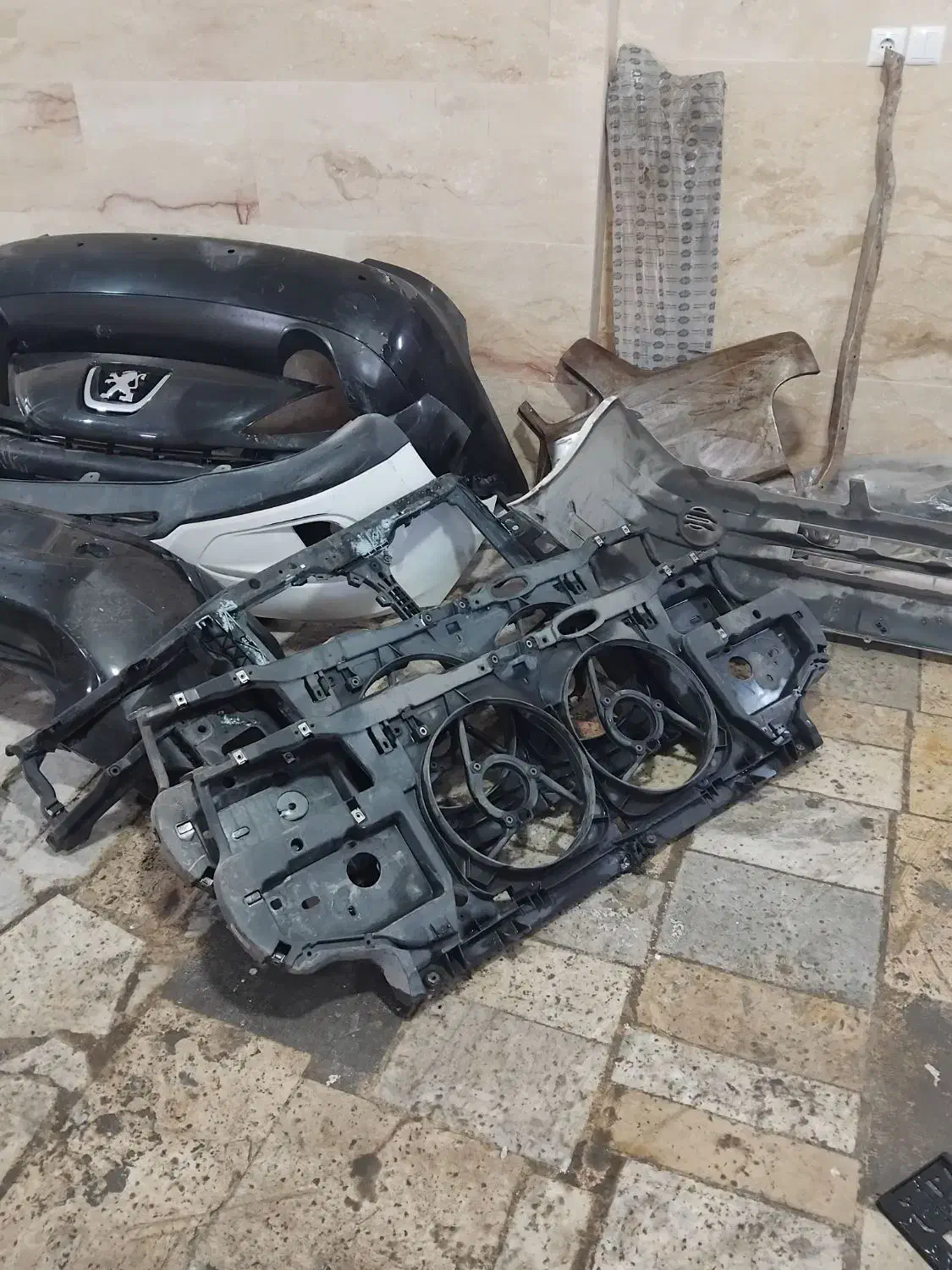 قطعات استوک خودرو|قطعات یدکی و لوازم جانبی|کرج, احدآباد|دیوار