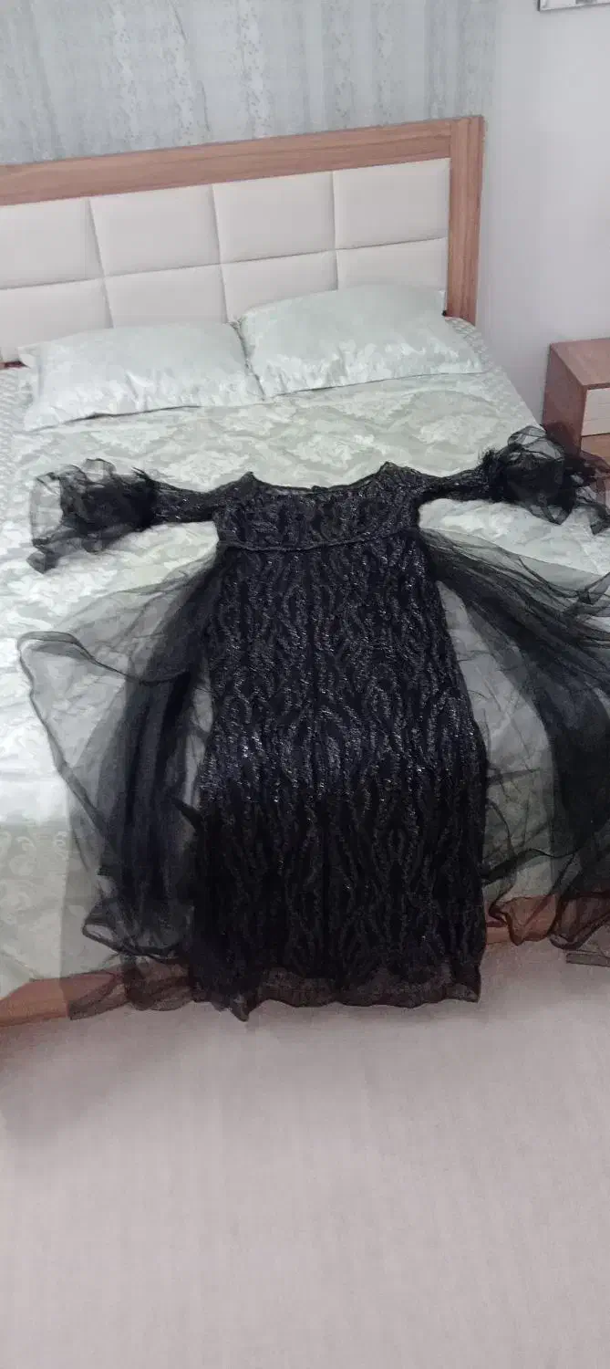 لباس مجلسی نو|لباس|اندیشه, اندیشه فاز ۳|دیوار