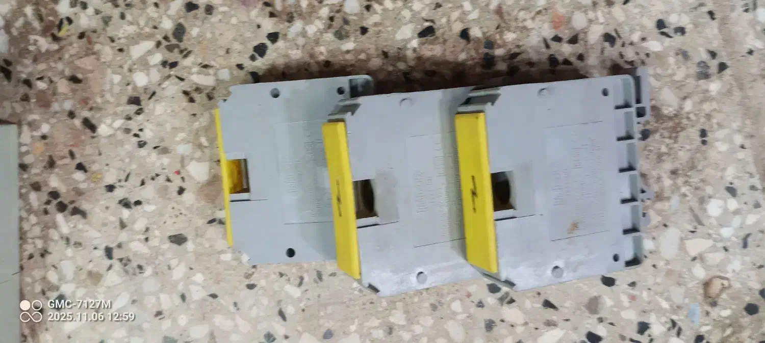 تعدای کلید اتومات و کلیدمینیاتوری|مصالح و تجهیزات ساختمان|تهران, زعفرانیه|دیوار