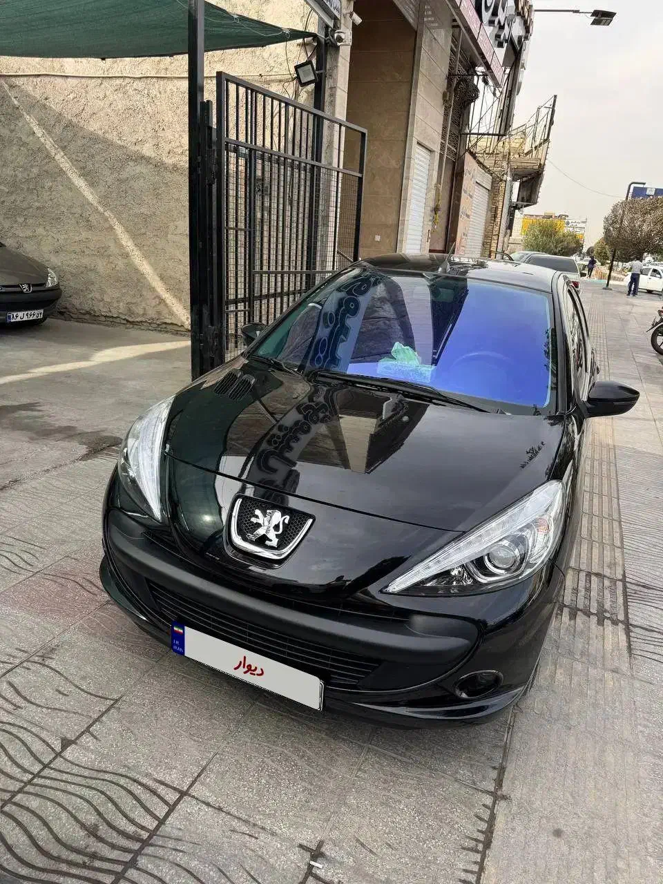 ۲۰۷ دنده ای ۴۰۲ فلز  با وام بانکی و معاوضه|خودرو سواری و وانت|یزد, |دیوار