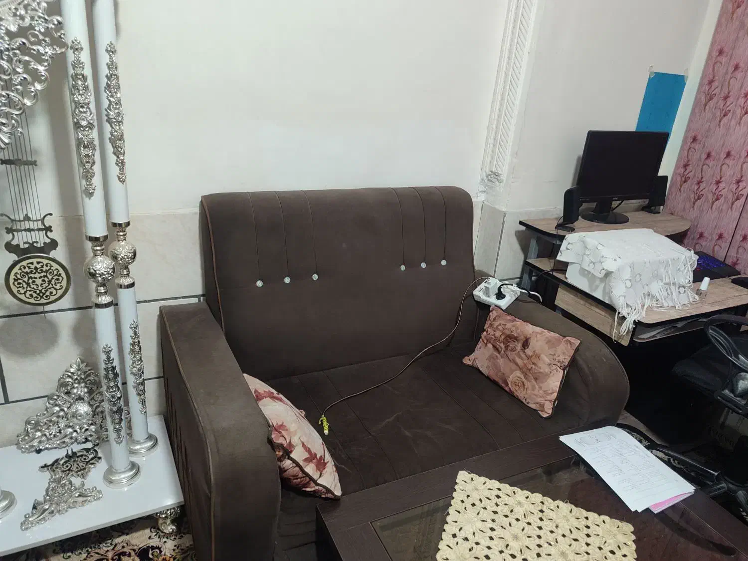مبل ۷ نفره و ساعت ایستاده سلطنتی|مبلمان خانگی و میز عسلی|شیراز, شهرک مهدی‌آباد|دیوار