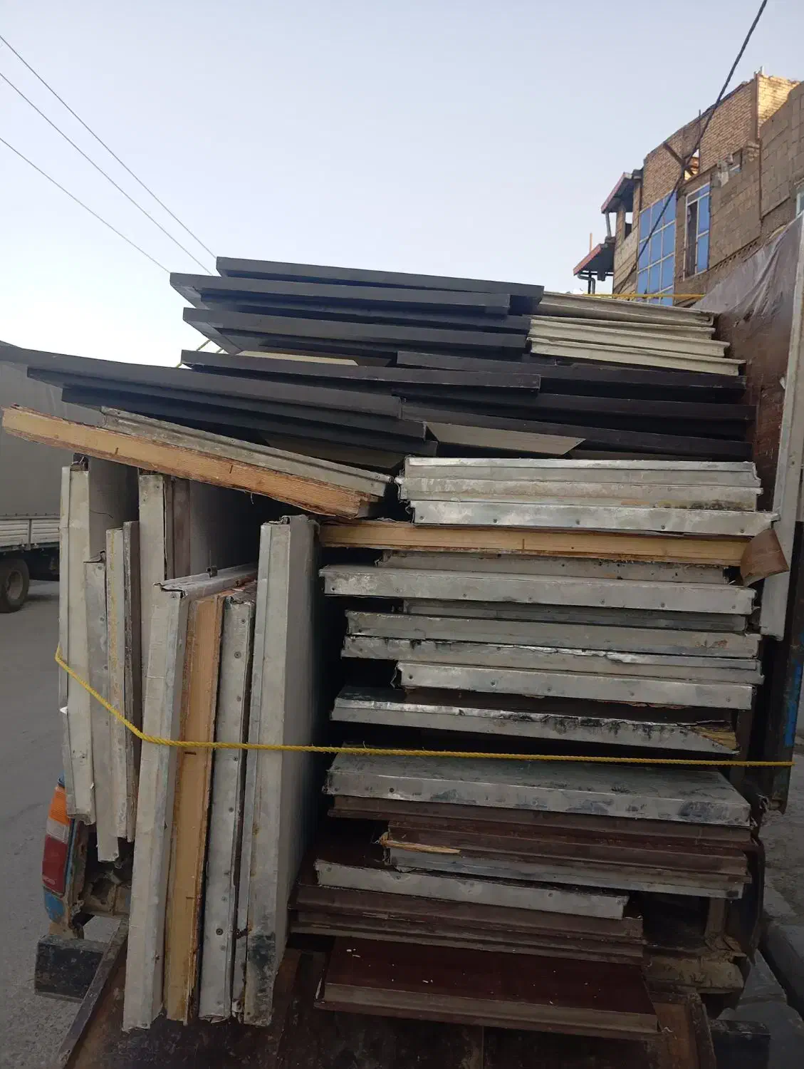 درچوبی سایه بان درب چوبی|مصالح و تجهیزات ساختمان|مشهد, توس (بلوار توس)|دیوار