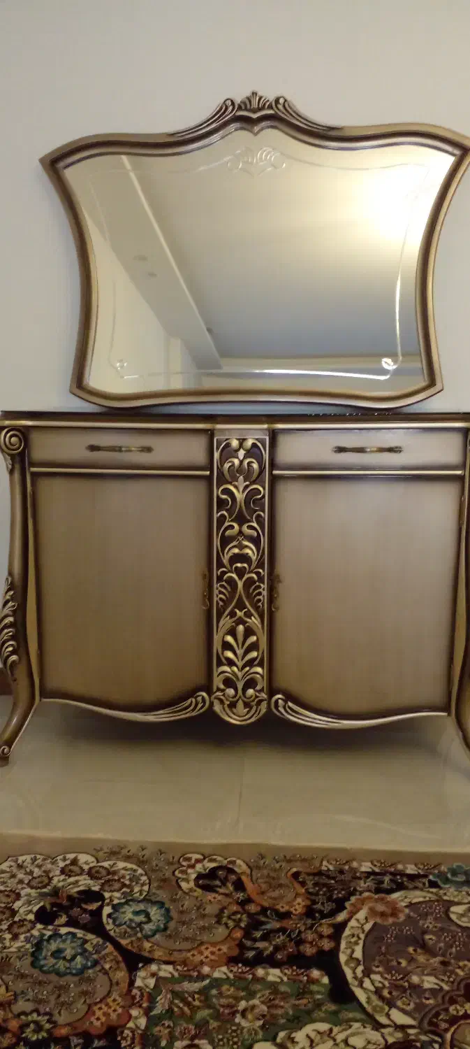 کنسول و اینه و بوفه ویترین|بوفه، ویترین، کنسول|جاجرود, |دیوار