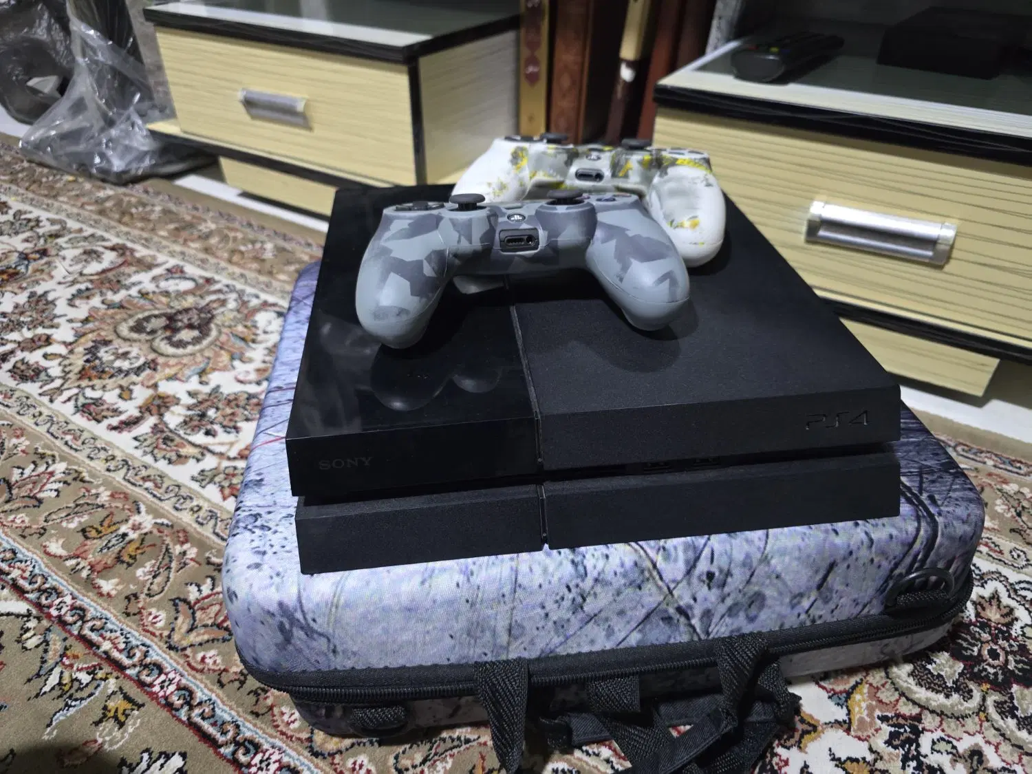 کنسول بازی Ps4|کنسول، بازی ویدئویی و آنلاین|اصفهان, سعادتآباد|دیوار