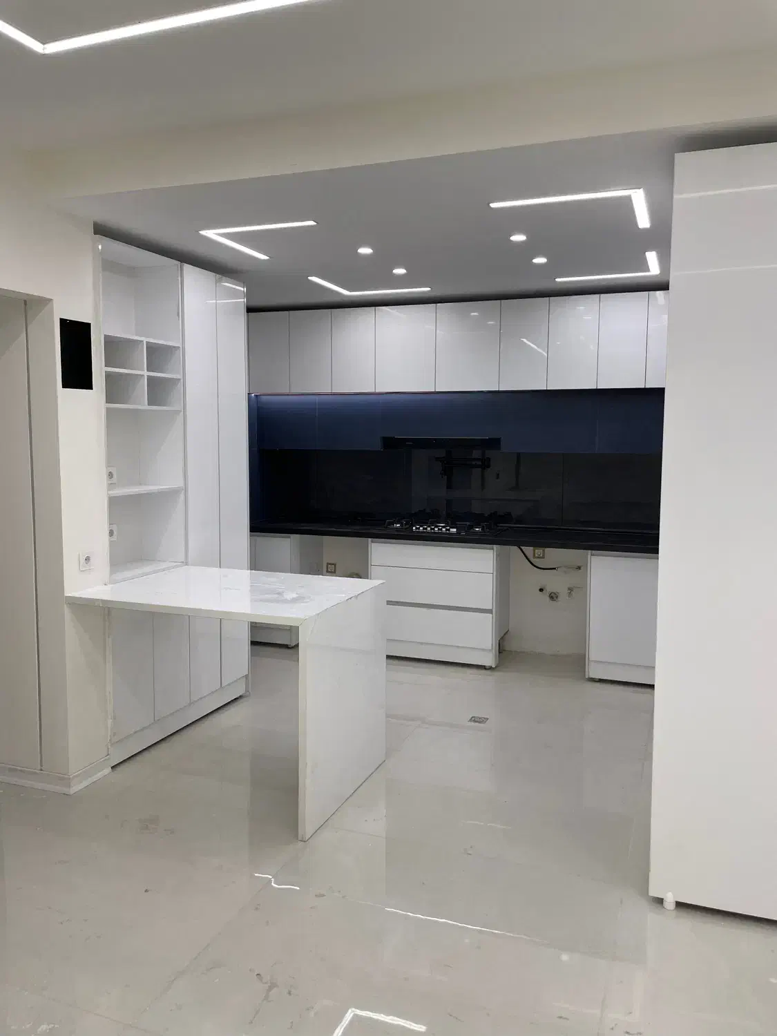 نصب و تعمیر انواع کابینت اشکاف کمد دیواری و..|خدمات پیشه و مهارت|مشهد, توس (بلوار توس)|دیوار