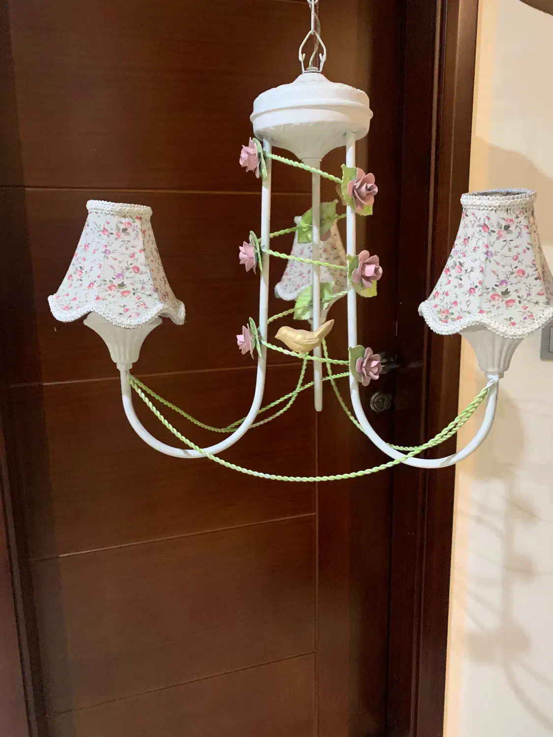 لوستر سه شاخه|لوستر و چراغ آویز|تهران, هروی|دیوار