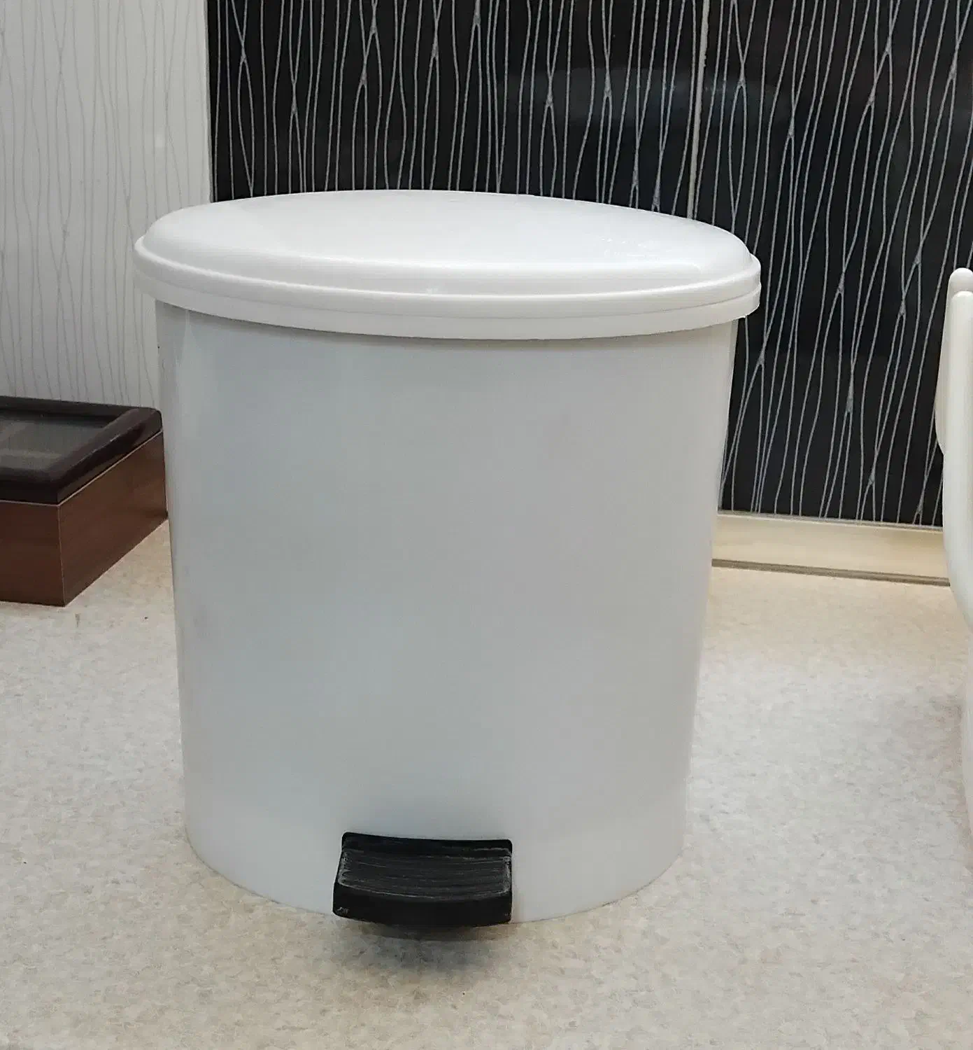 سطل زباله|ظروف نگهدارنده، پلاستیکی، یک‌بارمصرف|تبریز, |دیوار