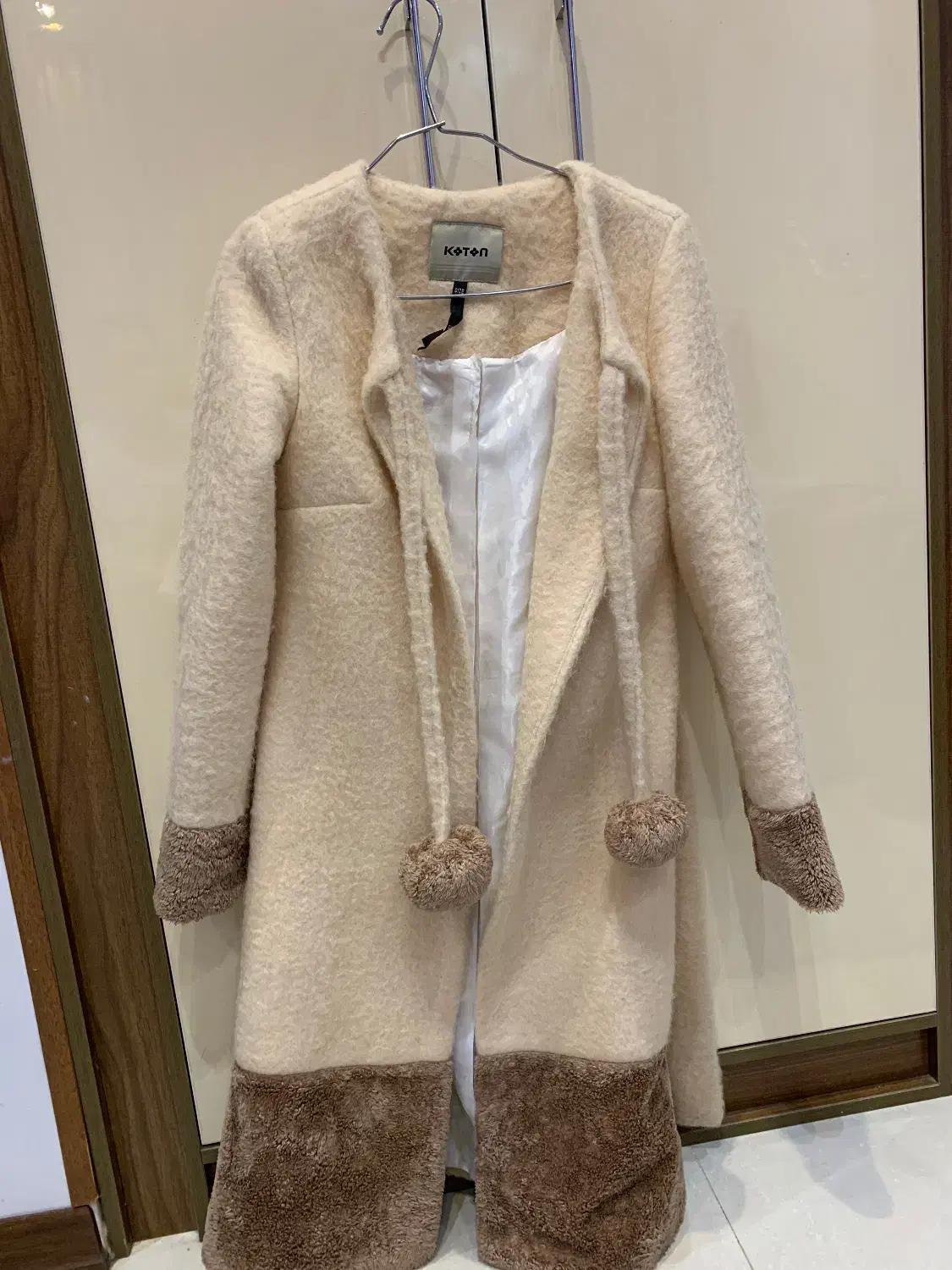 لباس|لباس|لاهیجان, گلستان|دیوار